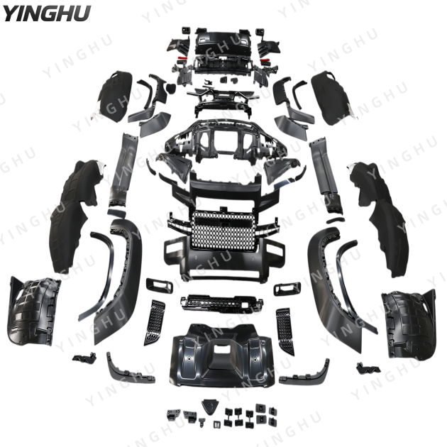 Fits Land Rover Defender L663 2020–2026 OCTA Facelift, complete 1:1 OEM-standard body kit with dry carbon fiber trim